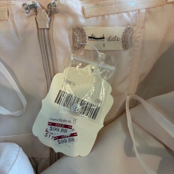 Altar'd State Size Small Corabeth Embroidered Halter Dress NWT - Picture 11 of 11